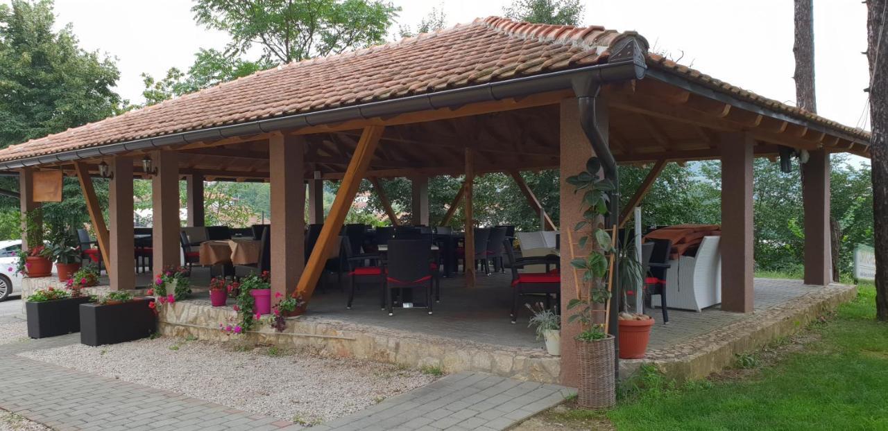 Restoran&Motel And Apartmants Lovacka Prica Tesanj Экстерьер фото